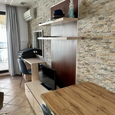 Green Life Studio Deluxe Apartmán *